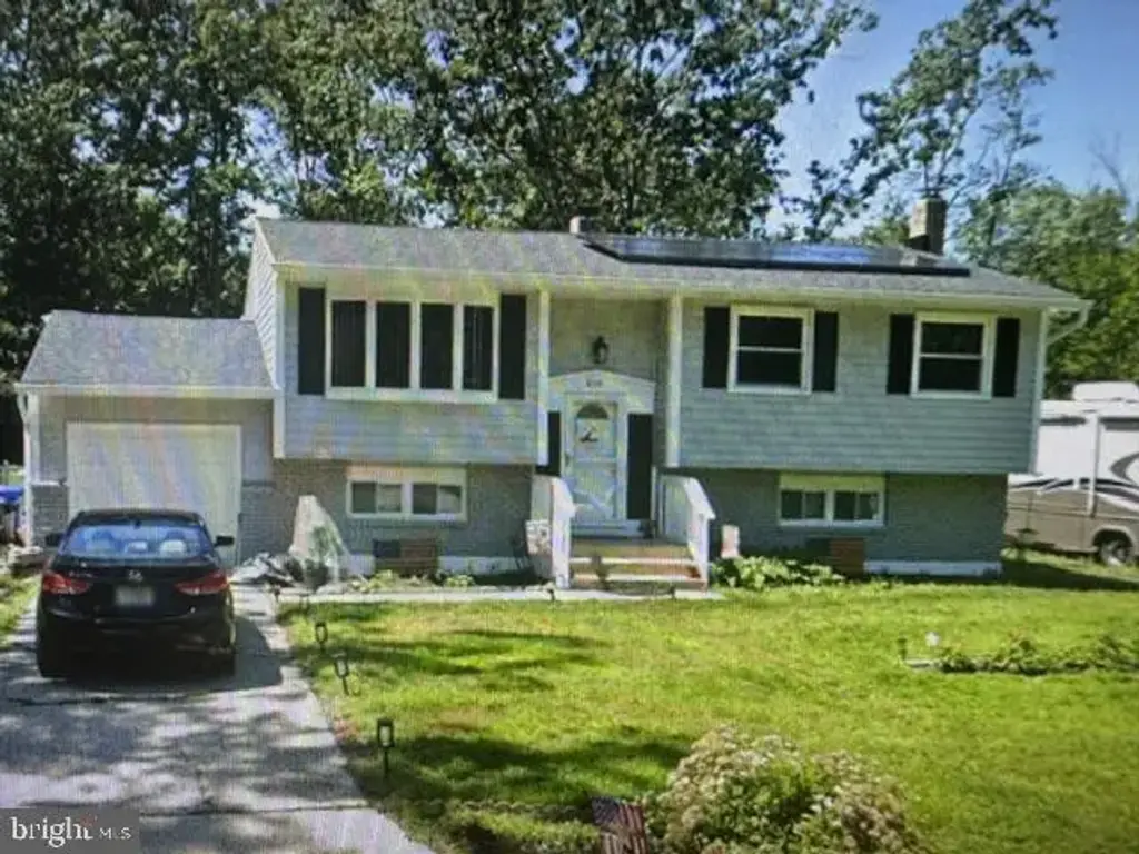 210 Montana Trl, BROWNS MILLS