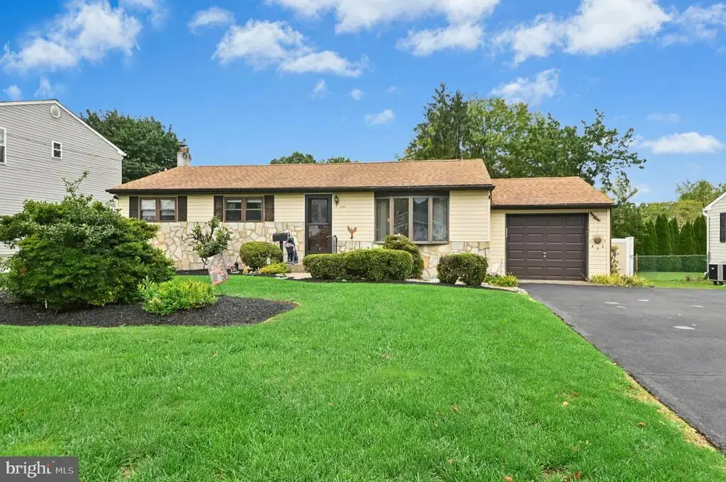 840 Roger Rd, WARMINSTER
