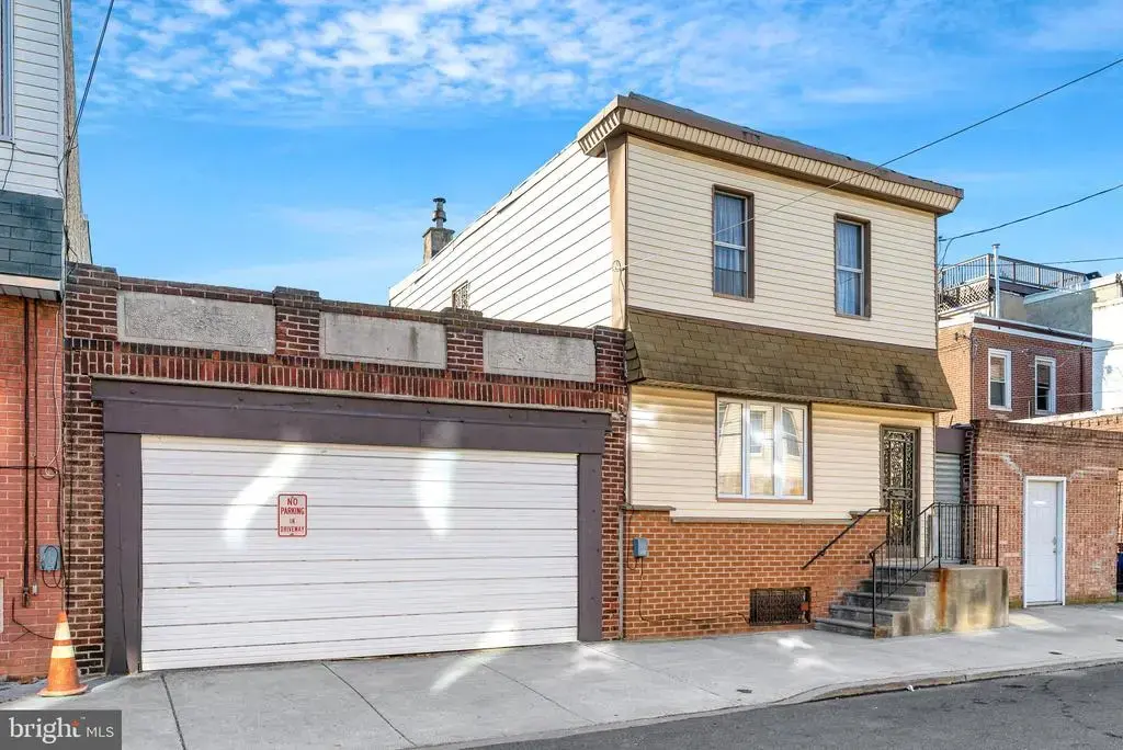 2711 E Thompson St, PHILADELPHIA