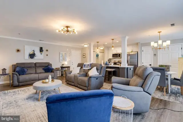 101 Carols Pl #13, La Plata