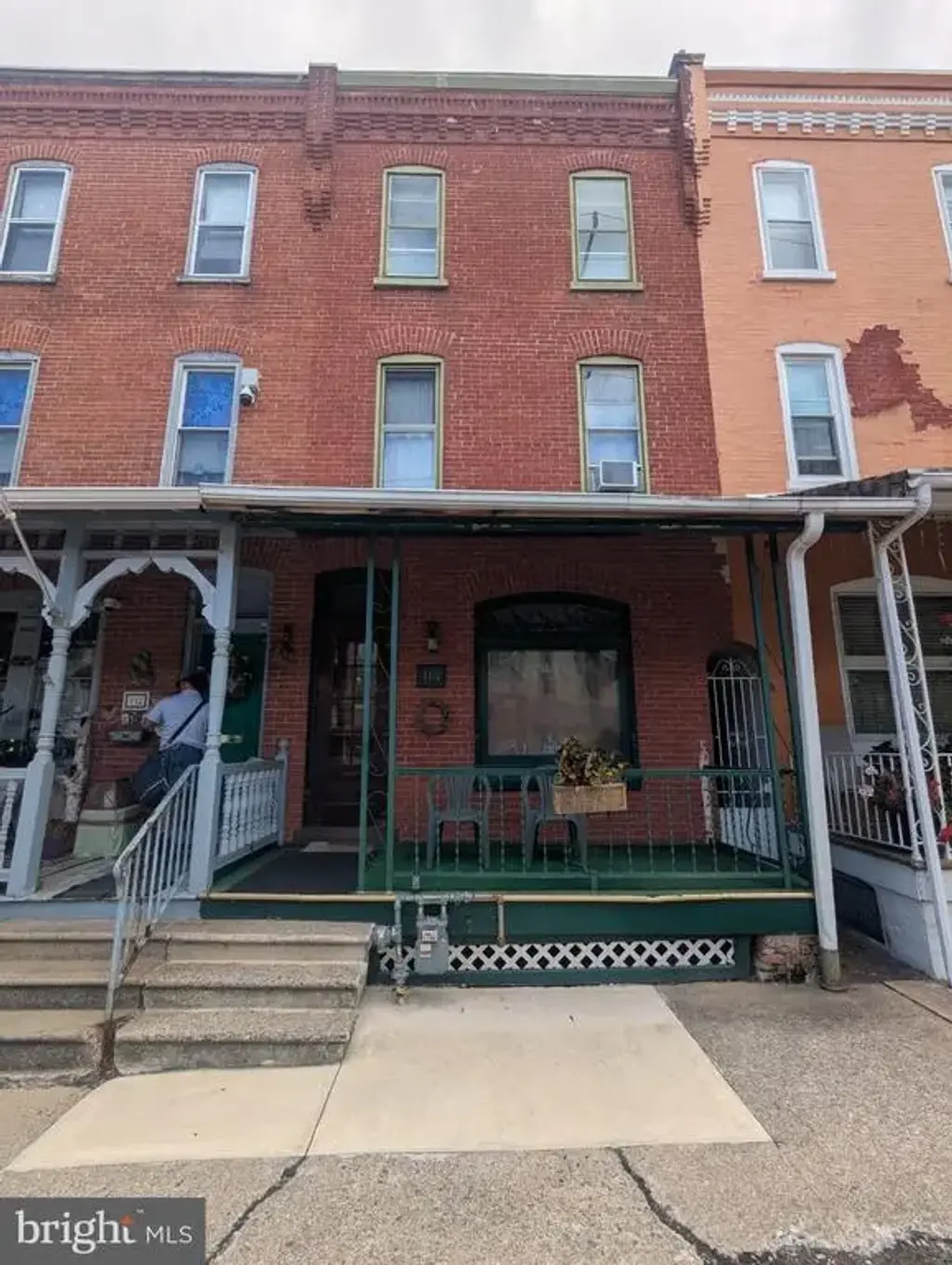 114 W Oley St, READING
