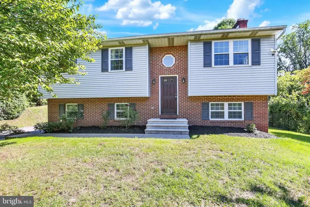 650 Gouglersville Rd, READING