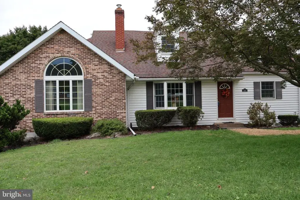 1301 State Route 209, MILLERSBURG