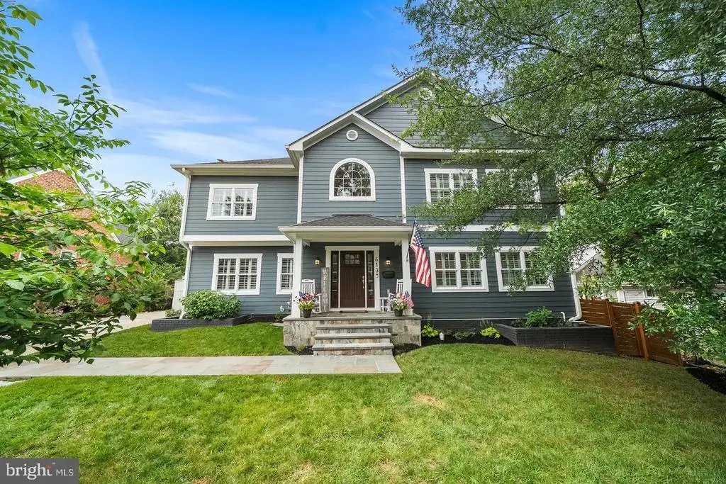 613 S Buchanan St, ARLINGTON