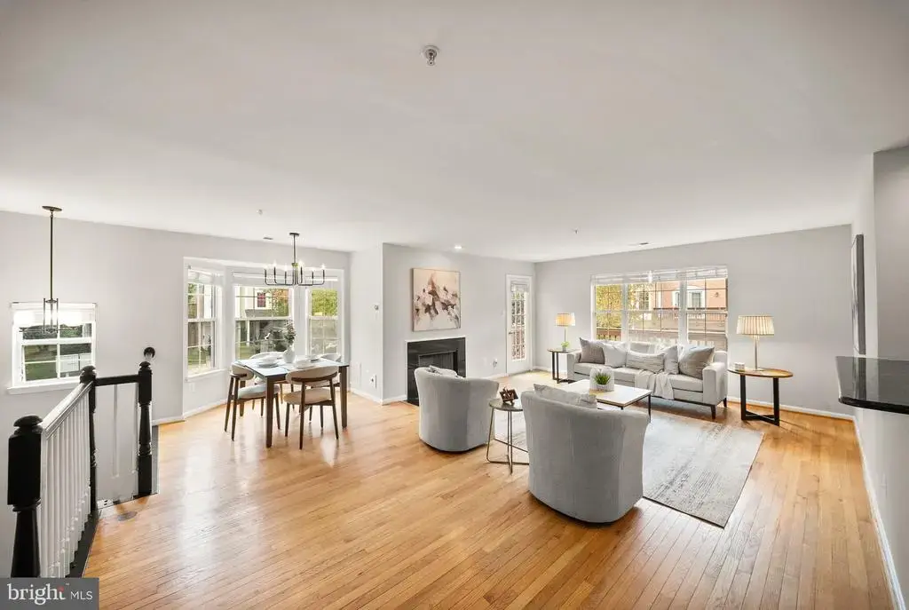 4311 Chariot Ct #122, FAIRFAX