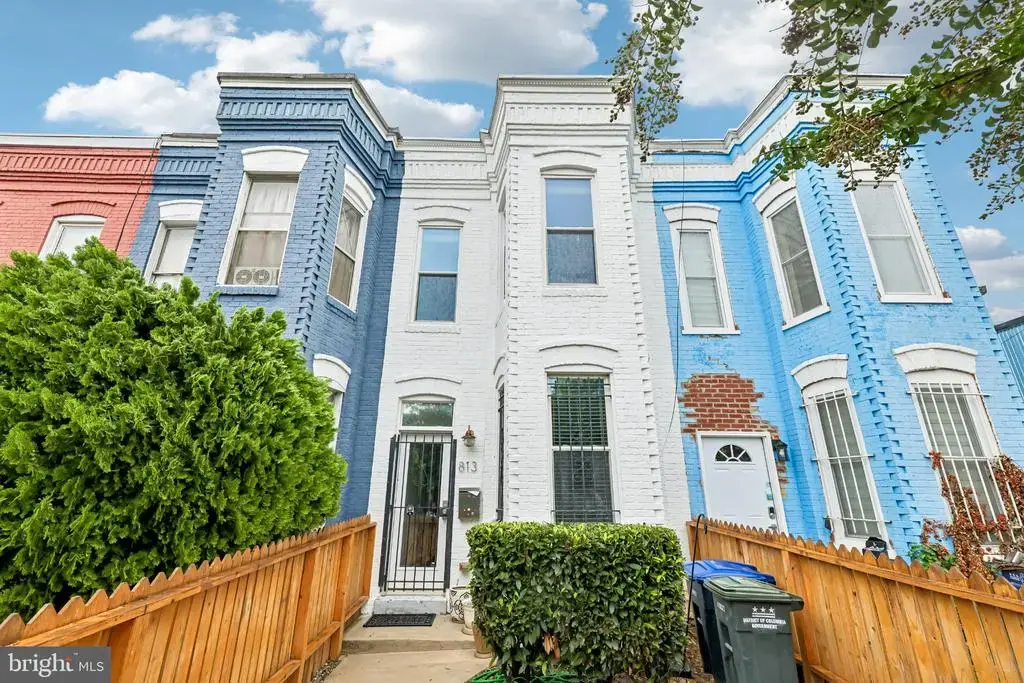 813 12th St Ne, WASHINGTON