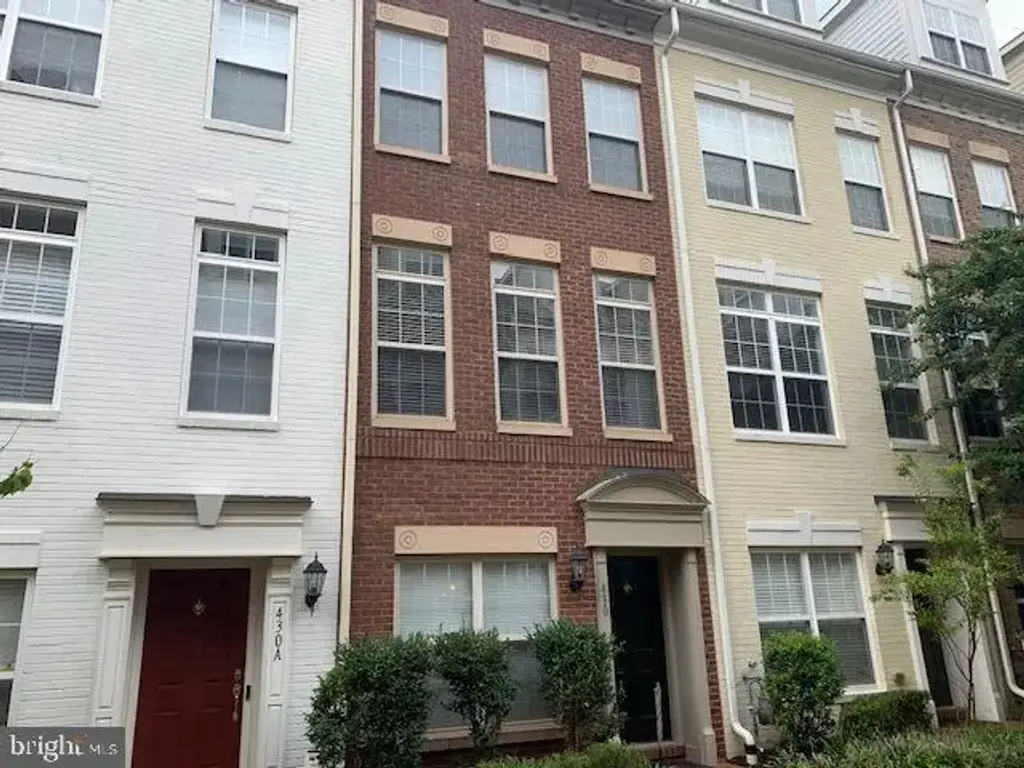 430 N Thomas St, ARLINGTON
