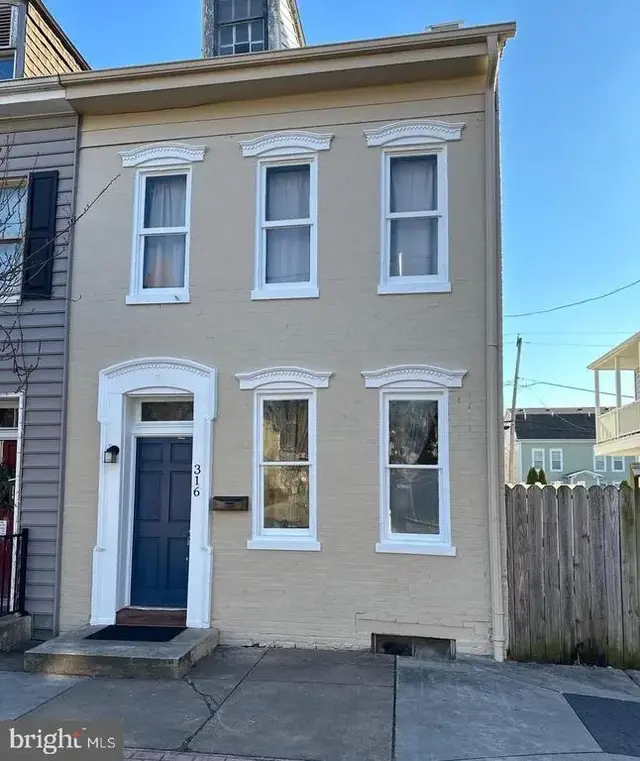 316 W Princess St, York