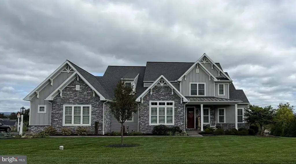 149 Willow Creek Ln, HUMMELSTOWN