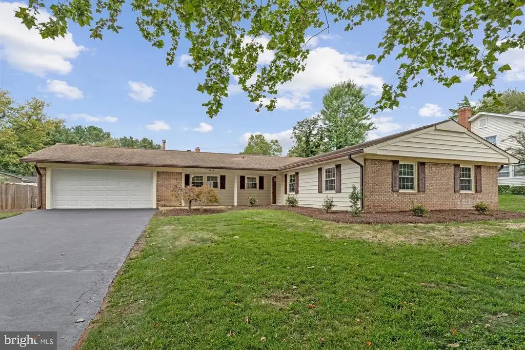 12806 Middleton Ln, FAIRFAX