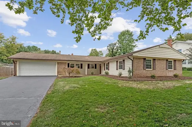 12806 Middleton Ln, Fairfax