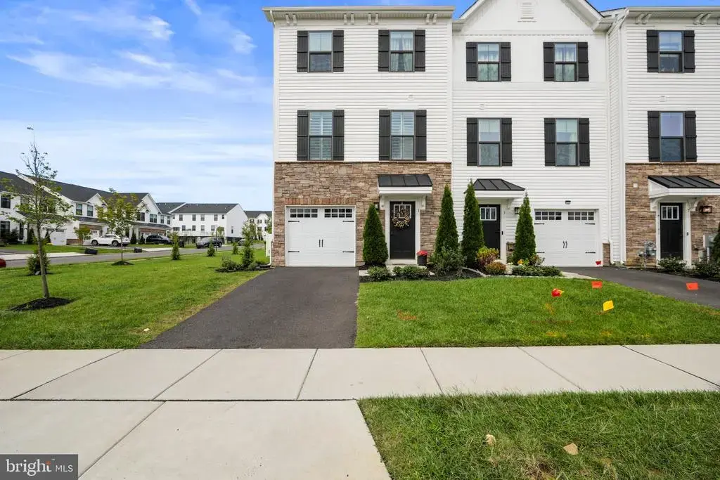 N/A, MOUNT LAUREL