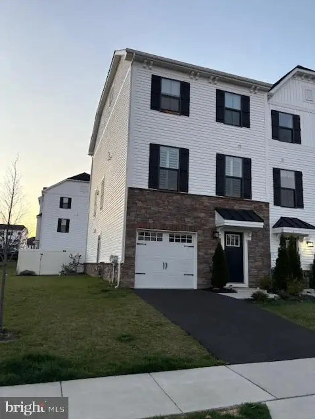 N/A, MOUNT LAUREL