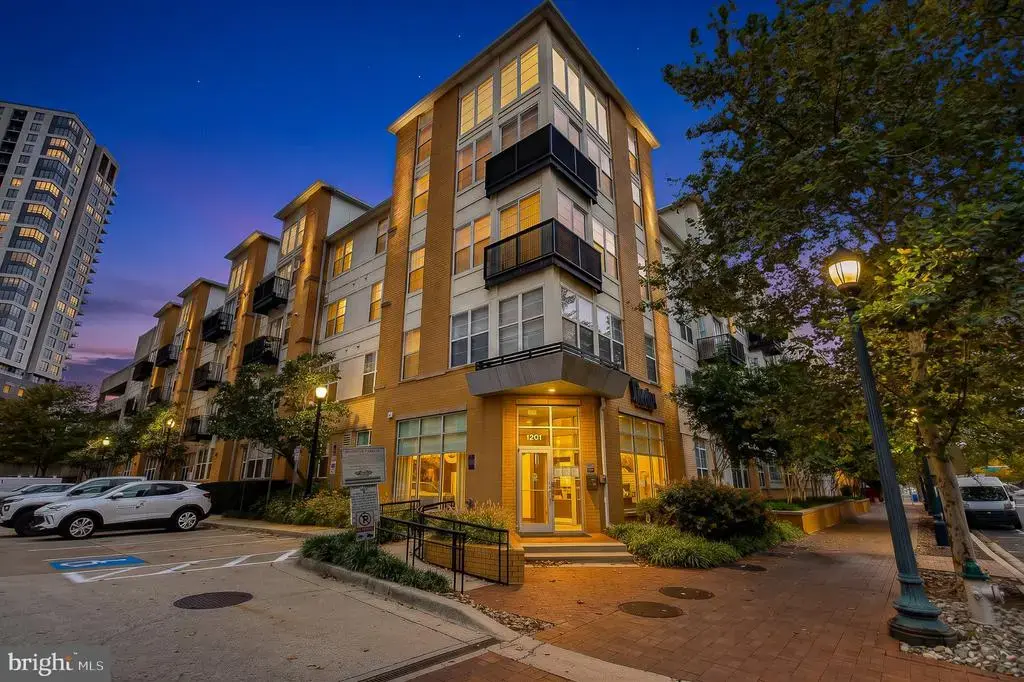 1201 E West Hwy #237, SILVER SPRING