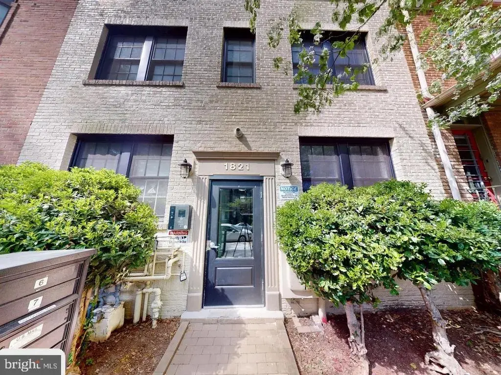 1821 T St Nw, WASHINGTON
