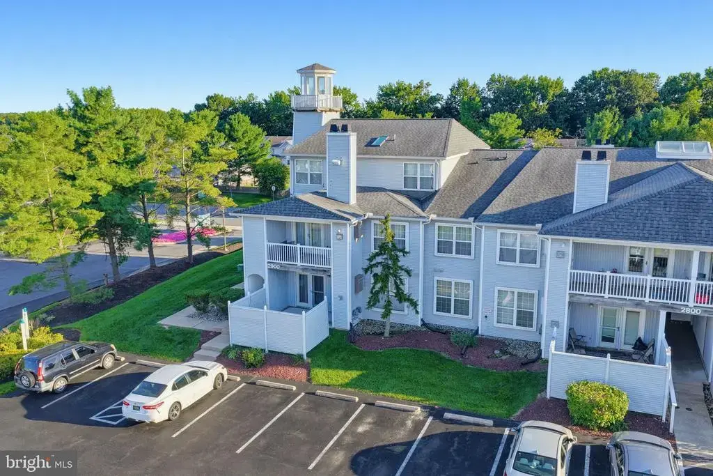 2906 Waters Edge Dr #263, NEWARK