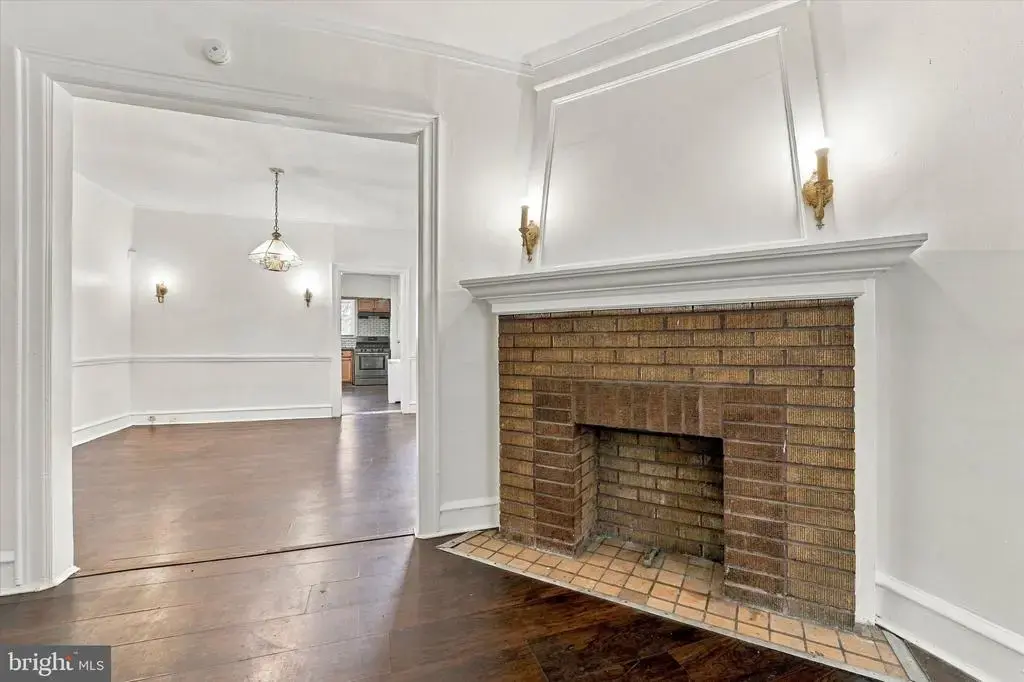 6421 Chew Ave, PHILADELPHIA