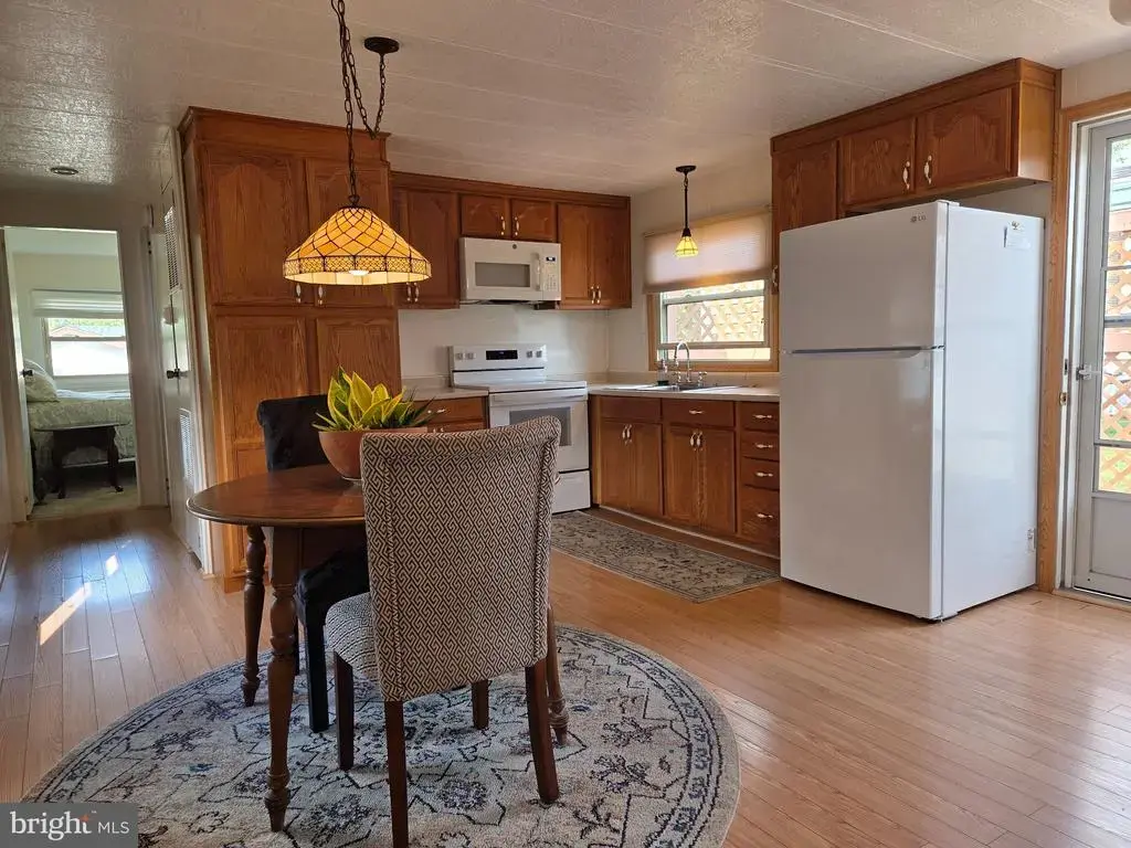 157 Hillside Ct, NORTH WALES