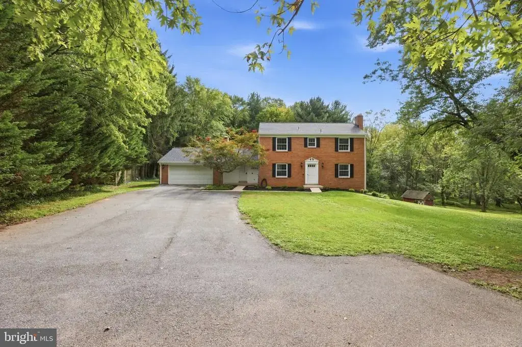 28405 Honeysuckle Dr, DAMASCUS