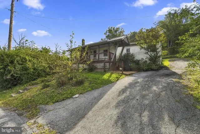 640 Walnut Rd, Birdsboro