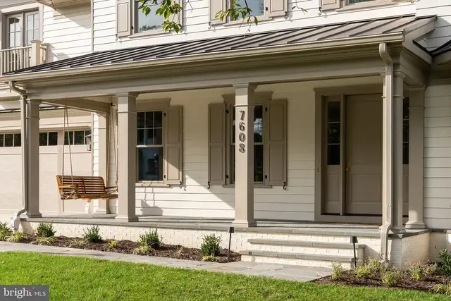 7608 Leesburg Dr, Bethesda