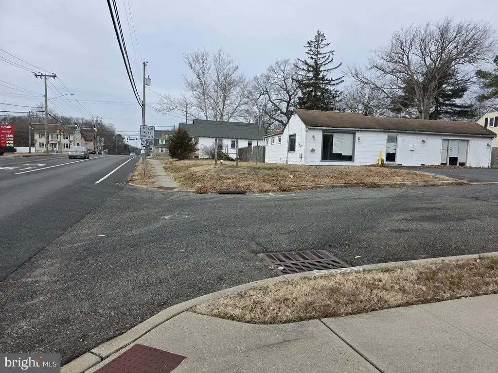 1 Camac Ave, MAYS LANDING