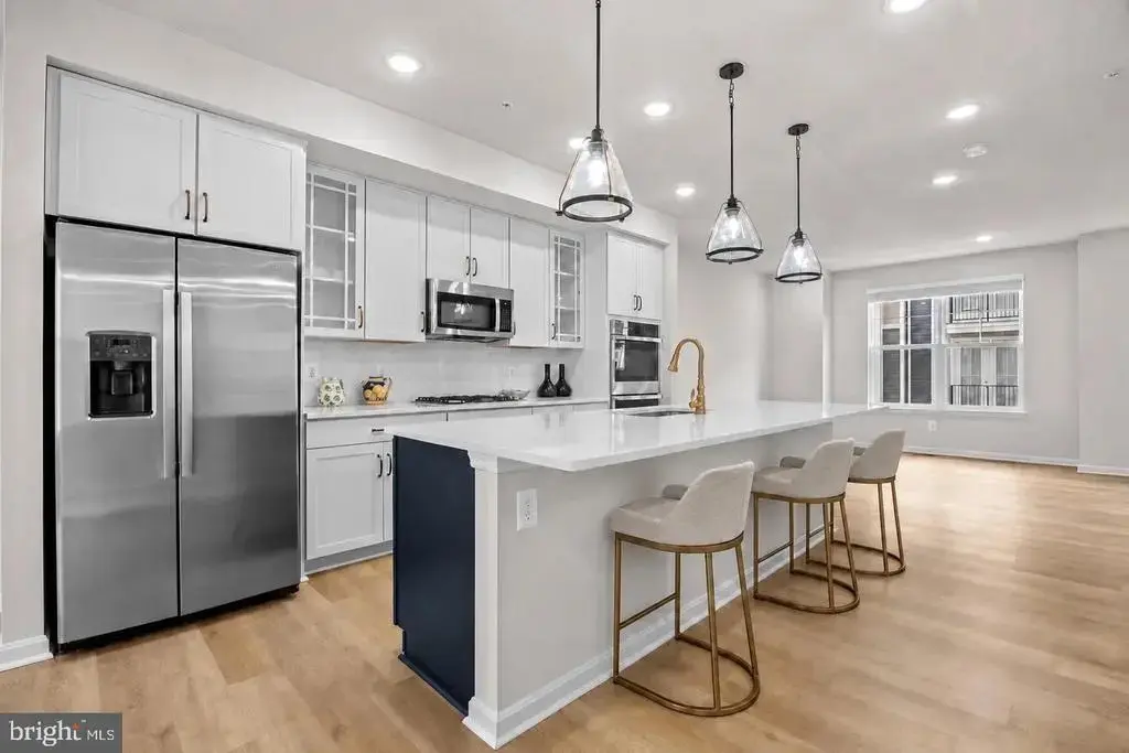 402 Matlock Ln, FREDERICK