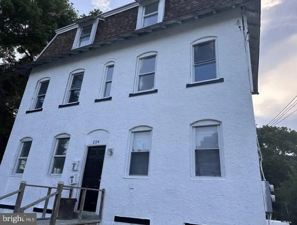 224 E 24th St #2, CHESTER