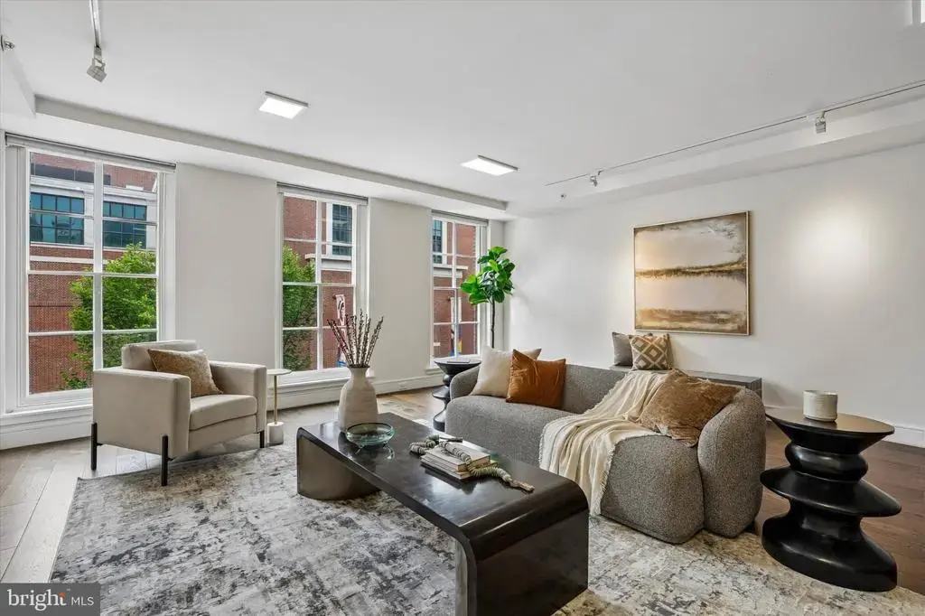 233 Chestnut St #3, PHILADELPHIA METRO AREA