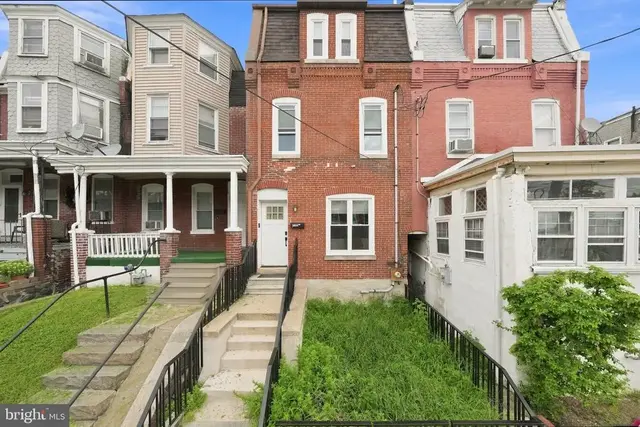 1103 W 6th St, Wilmington
