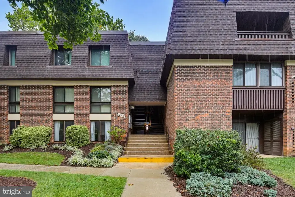 5247 W Running Brook Rd #101, COLUMBIA