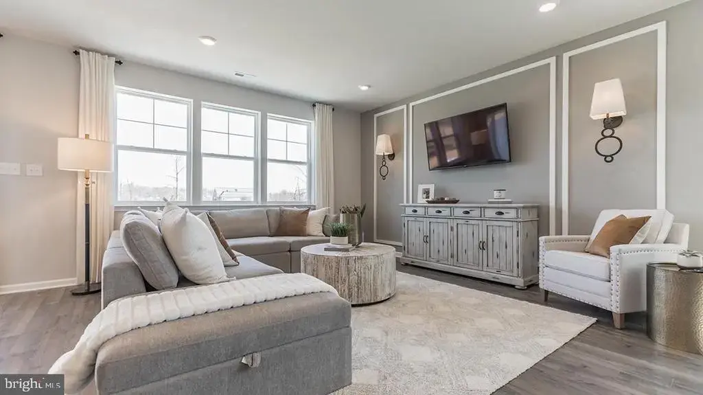 16 Skipton Lane, MOORESTOWN