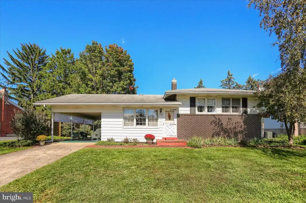3522 March Dr, CAMP HILL