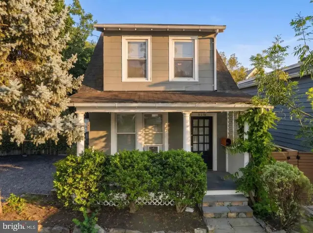 5316 Edmunds Pl Nw, Washington