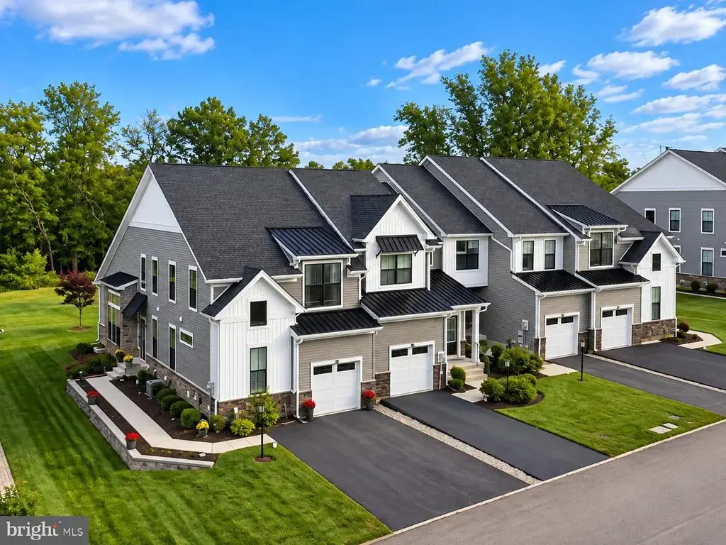 51 Umbrell Dr, NORRISTOWN