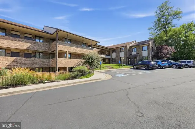 2915 Hunter Mill Rd #19, Oakton