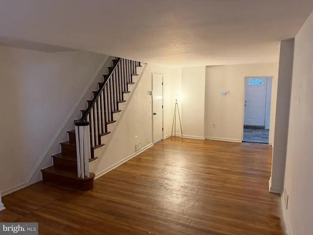 2143 E Sergeant St E, PHILADELPHIA