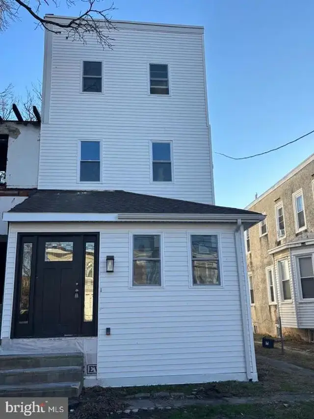 402 Colwyn Ave, Darby