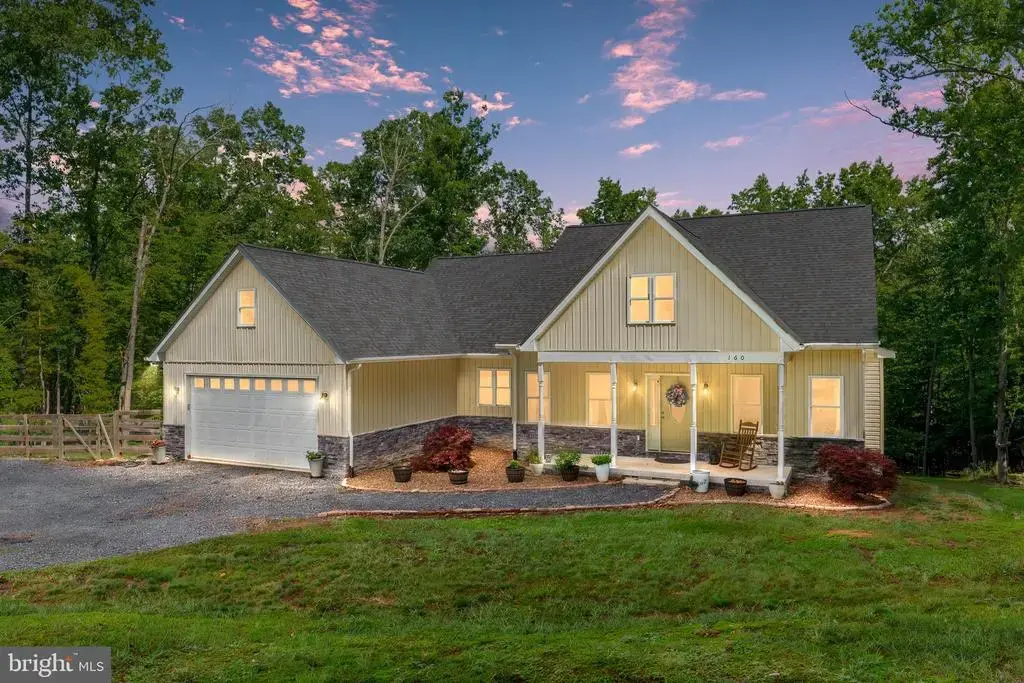 160 Camp David Ct, LINDEN