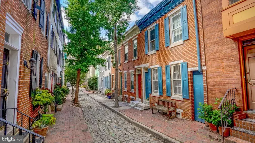 2417 Panama St, PHILADELPHIA