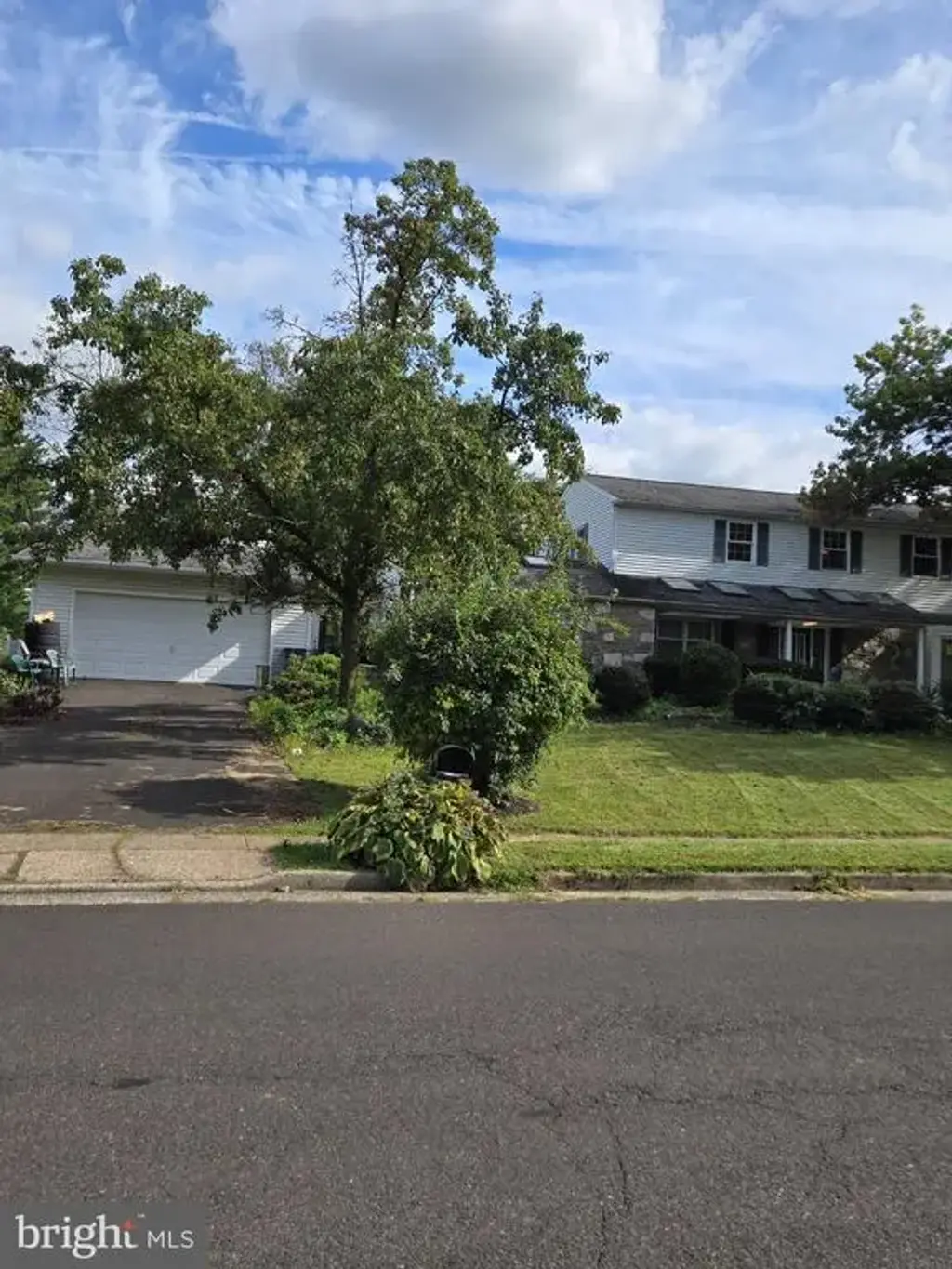 3549 Meadowlark Dr, HUNTINGDON VALLEY
