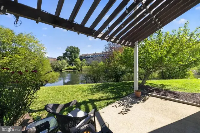 18245 Leman Lake Dr #608a, Olney