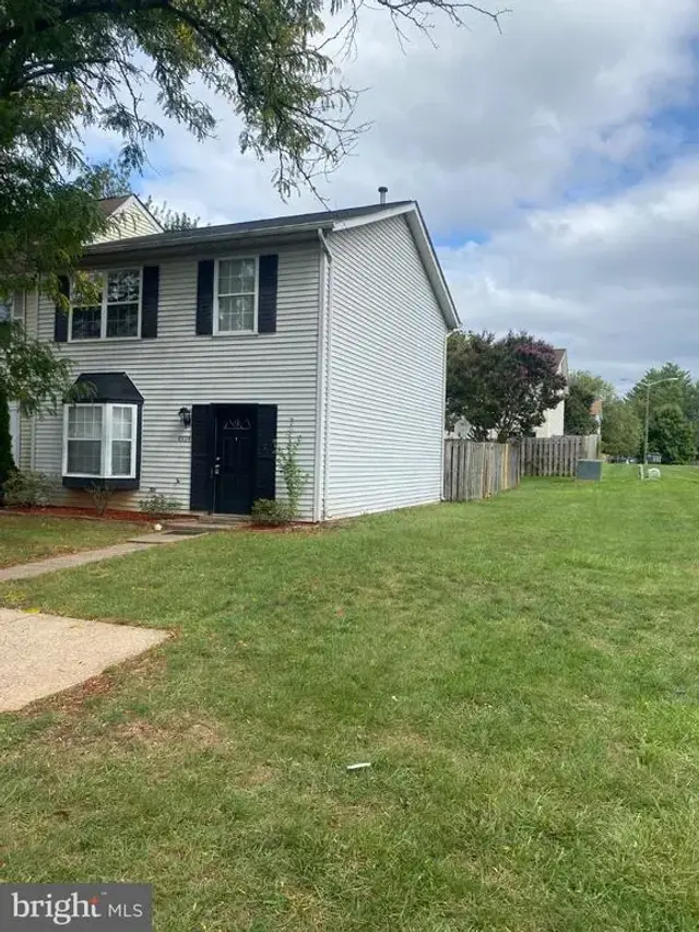 8626 Anna Ct, Manassas Park