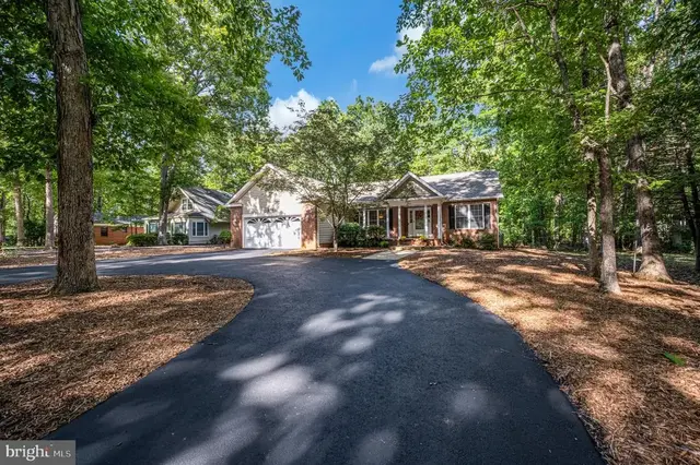 204 Tall Pines Ave, Locust Grove