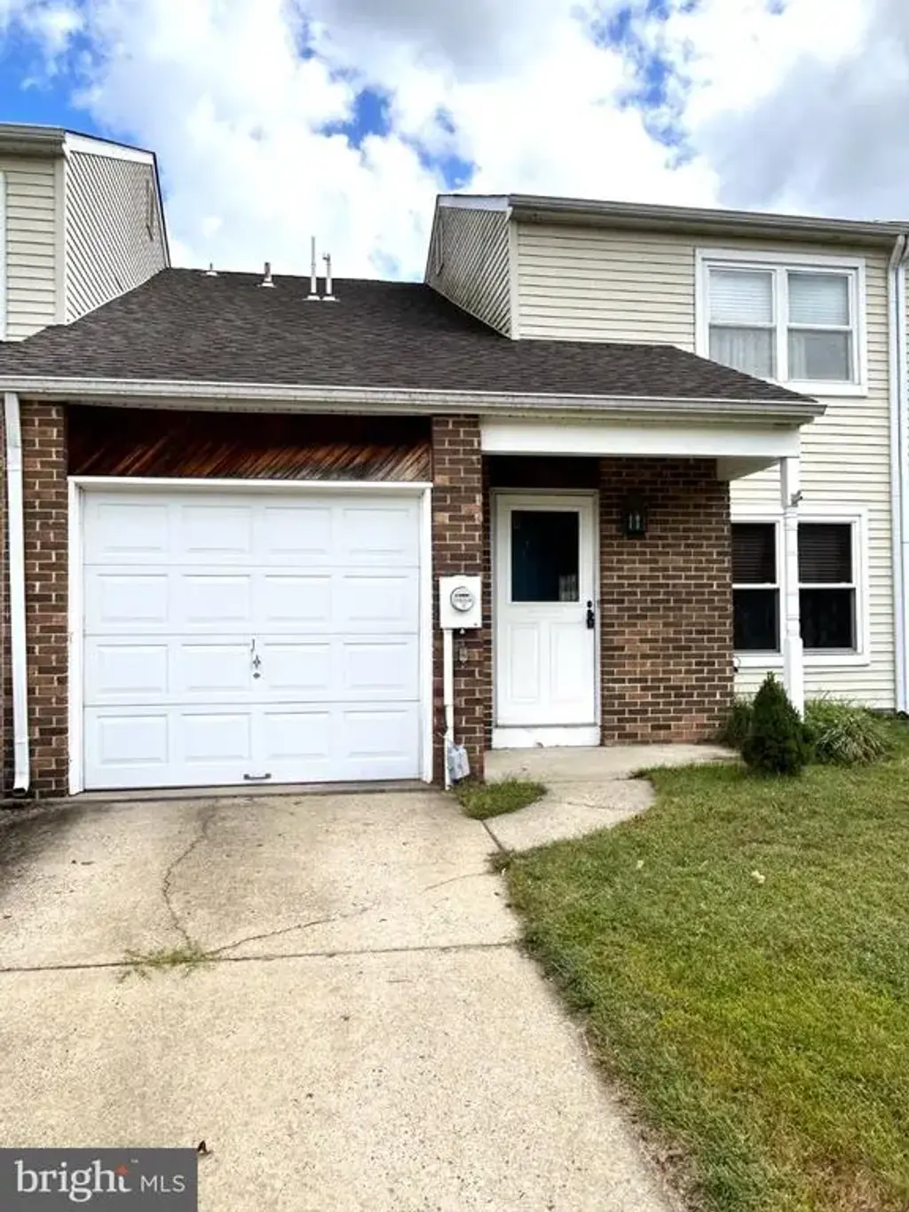 306 Foxwood Ln, MARLTON