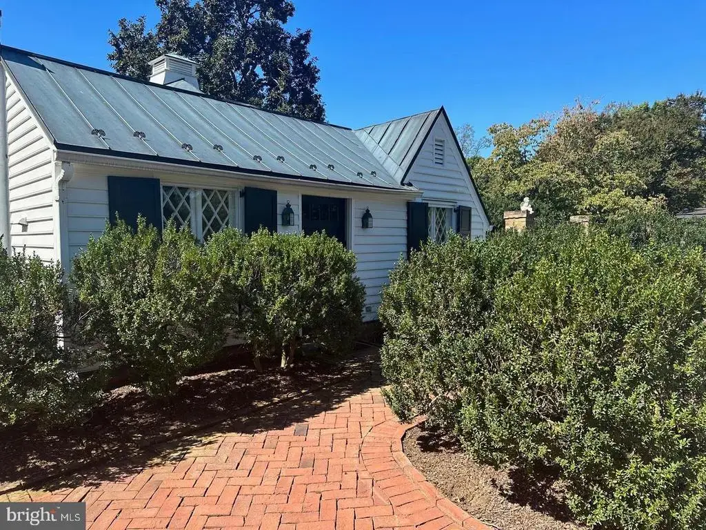 11 Chatham Heights Rd, FREDERICKSBURG