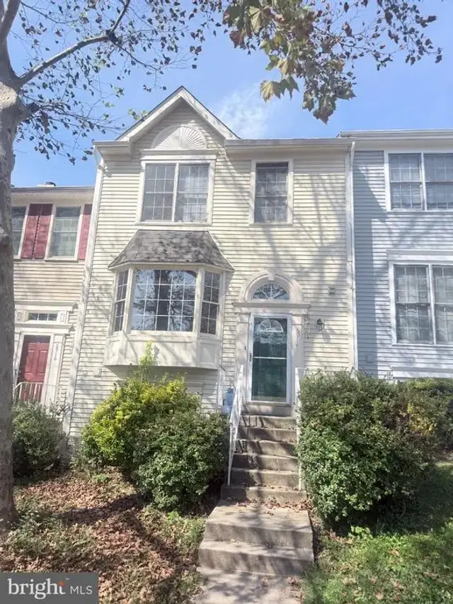6914 Compton Ln, Centreville