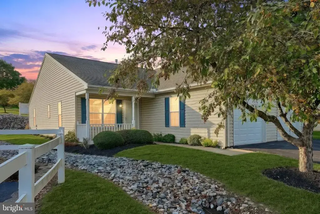 46 Hagarman Dr #46, YORK