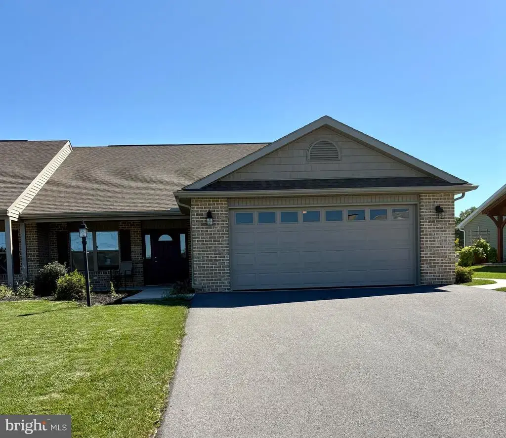 722 Rising Sun Ln, CHAMBERSBURG