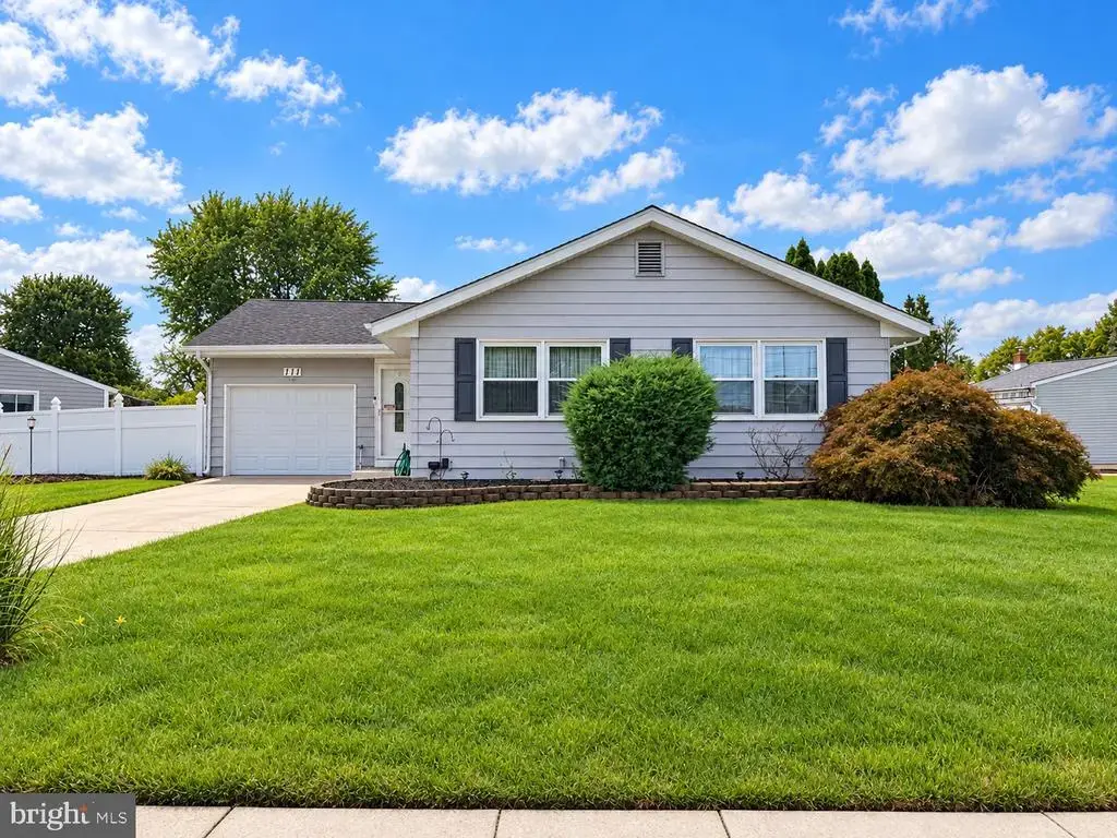 111 Glenbrook Dr, MOUNT LAUREL
